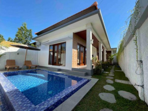 Sunny 3BR Retreat-Coastal Charm